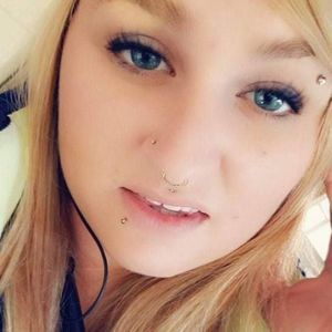 Meet your Posher, Annie